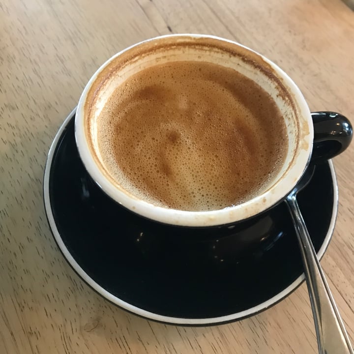 photo of Lexi's Healthy Eatery Oat M*lk flat white shared by @meganimal on  31 Oct 2021 - review