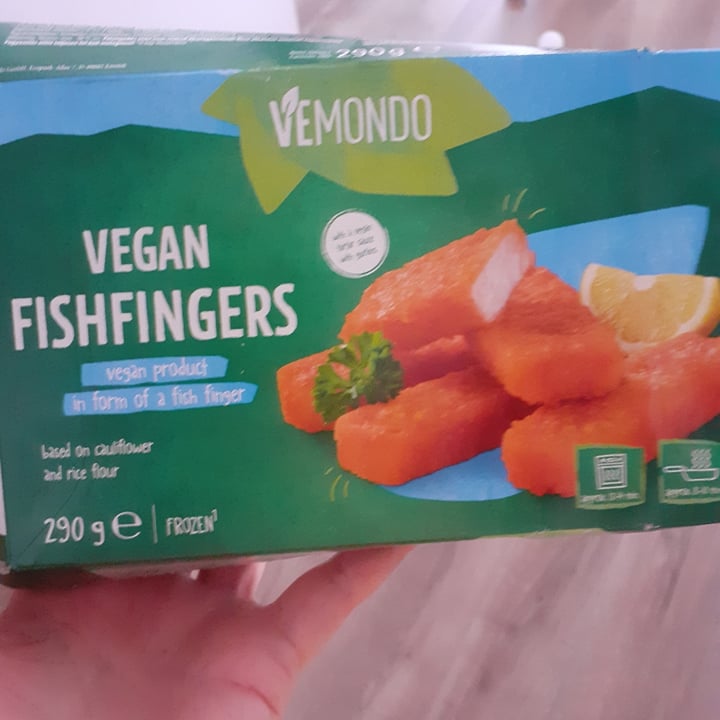 review photo of Vemondo Bastoncini Vegani con Salsa Dip shared by @vegantonia92 on 10 Mar 2022 - review