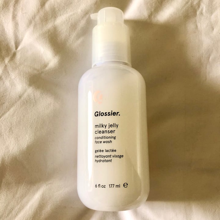 photo of Glossier milky jelly cleanser shared by @emdothe77 on  20 Feb 2021 - review