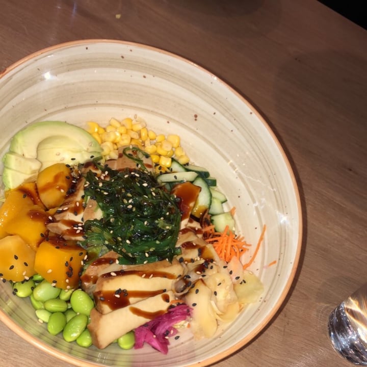 review photo of Niko Restaurang AB poke bowl shared by @cas on 16 May 2021 - review