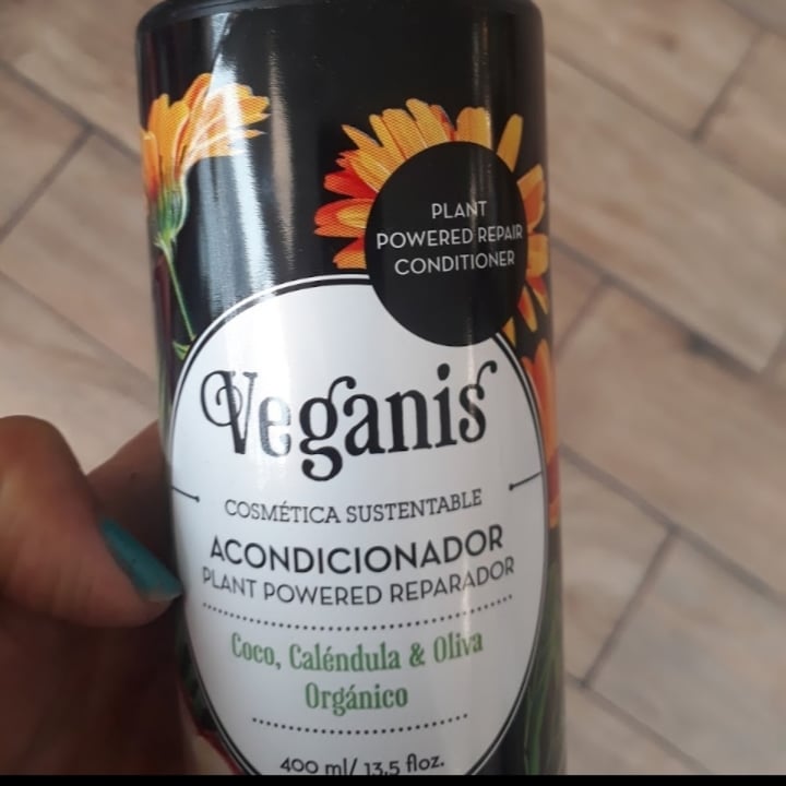 photo of Veganis Acondicionador Plant Powered Reparador Coco, Caléndula Y Oliva Orgánico shared by @dana1922 on  04 Jan 2021 - review