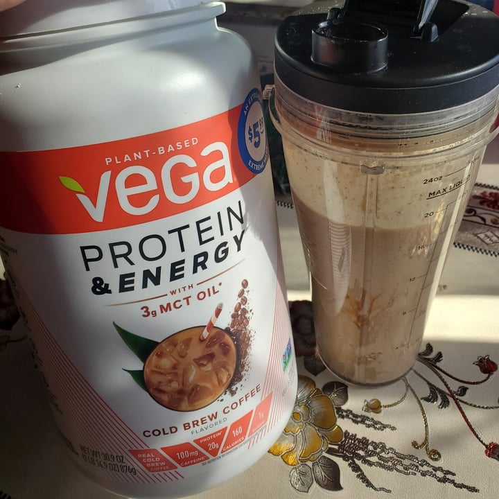 photo of Plant-Based Vega  Coldbrew Coffee shared by @luceroherrera7 on  09 Dec 2020 - review
