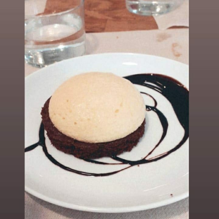 photo of EL VERGEL RESTAURANT VEGÀ Brownie de naranja con cacao shared by @judiiith18 on  16 Jul 2020 - review