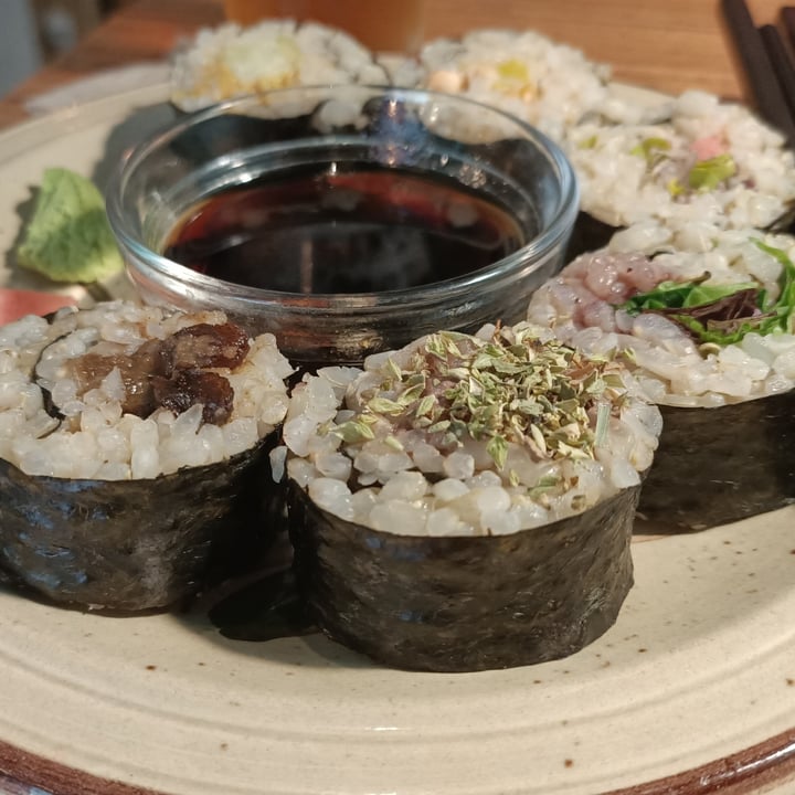 photo of LA CAMELIA VEGAN BAR Sushi shared by @borjadh on  20 Aug 2021 - review