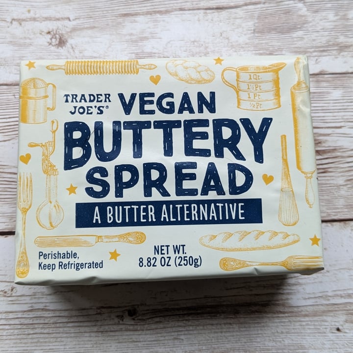 photo of Trader Joe's Vegan Buttery Spread shared by @theveganfeast on  07 Dec 2022 - review