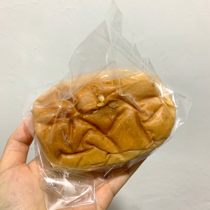 photo of Almond Bakery (Vegetarian) Cowpea Bun shared by @ibshl on  25 Jun 2020 - review