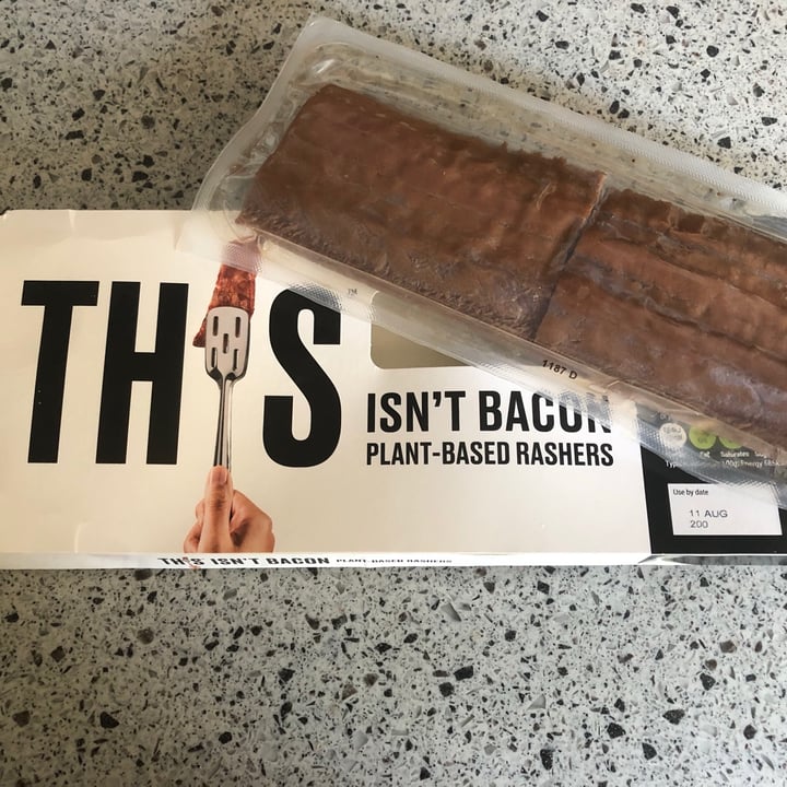 photo of THIS This isn't Bacon Plant-Based Rashers shared by @greenmin on  28 Jul 2021 - review