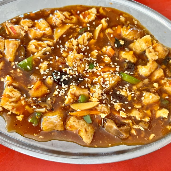 photo of Ru Yi Zai Vegetarian Restaurant 如意齋 MaPo Tofu shared by @kimhooihooi on  08 May 2022 - review