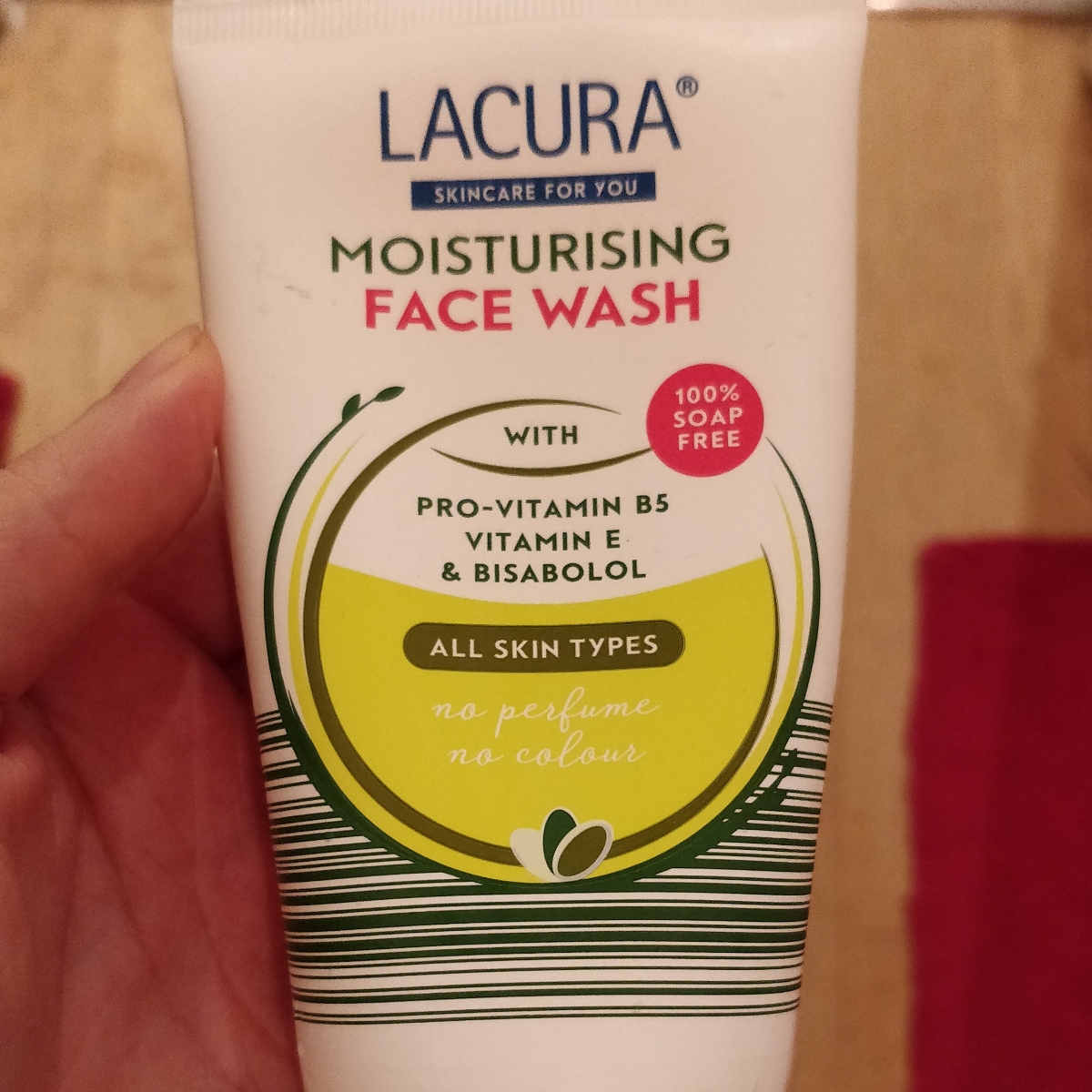 moisturising-face-wash-from-lacura-vegan-product-reviews-ratings