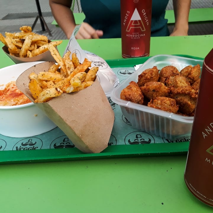 review photo of Veggie Medio Oriente Picada Para Dos shared by @lucianacircular on 05 Dec 2022 - review