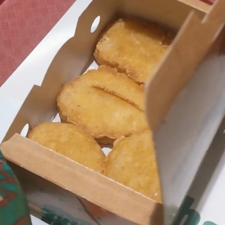 photo of Burger King Nuggets shared by @ngn28 on  24 Oct 2021 - review