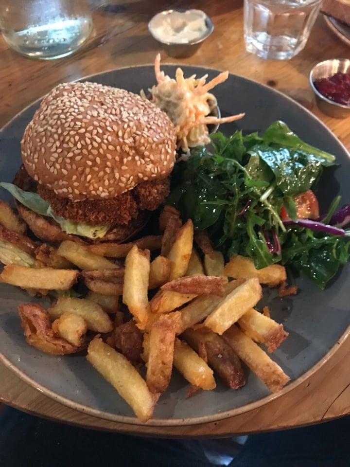 photo of Stereo The stereo burger shared by @aideneatsplantz on  27 Aug 2019 - review