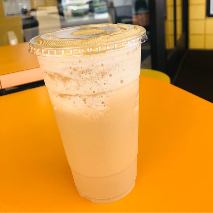 review photo of Leo's Superfood Vegan Cafe Large Ice Blended Leoccino - Hazelnut shared by @moustachedvegan on 02 Jun 2022 - review