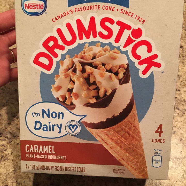review photo of Nestlé Drumstick Caramel shared by @vicucha15 on 31 Jul 2021 - review