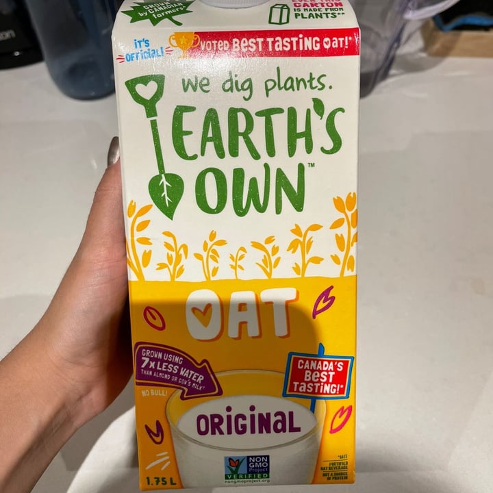 photo of Earth's Own Oat Milk shared by @dbergamo on  08 May 2022 - review