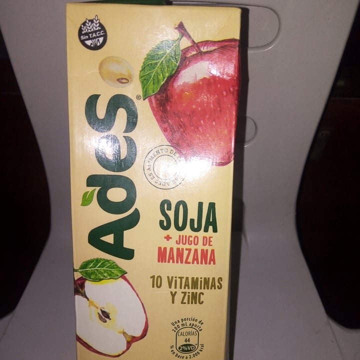 photo of Ades leite de soja sabor maçã shared by @cintiasoro on  25 Jun 2022 - review