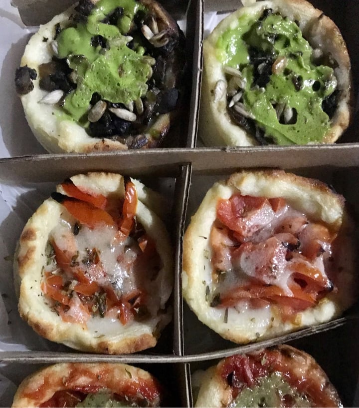 photo of Pizza Vegana Castelar Canastitas shared by @maiceva on  30 Aug 2020 - review