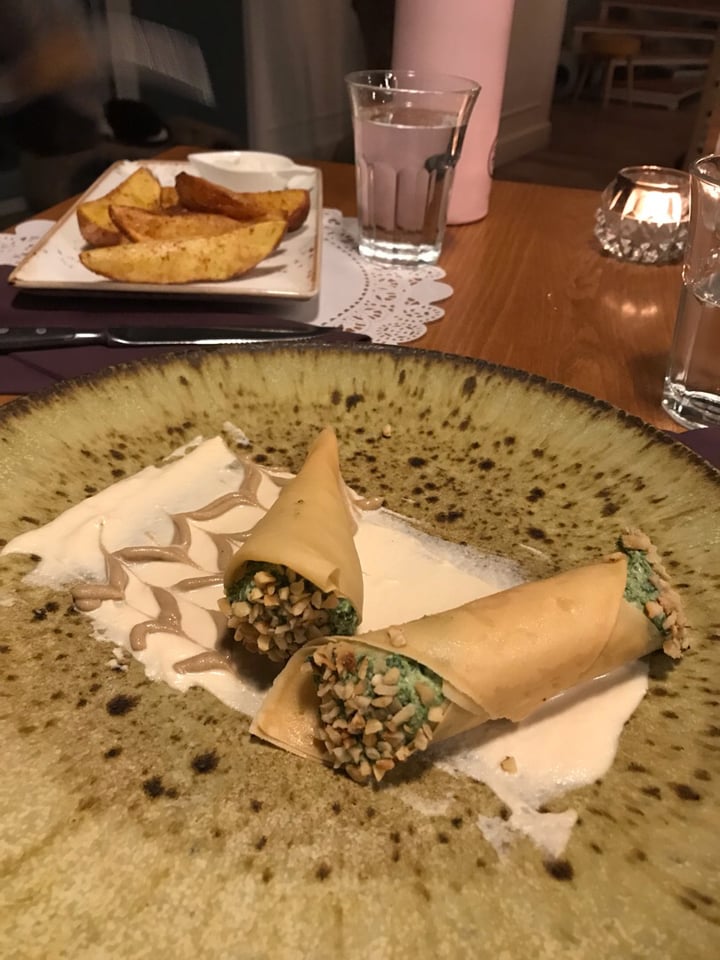 photo of Romeow Cat Bistrot White Cake shared by @jayrenee on  12 Sep 2019 - review