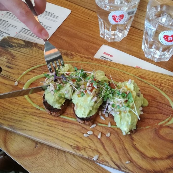 photo of Scheckter's RAW Gourmet Avo toast starter shared by @junkfoodvegans on  04 Aug 2020 - review