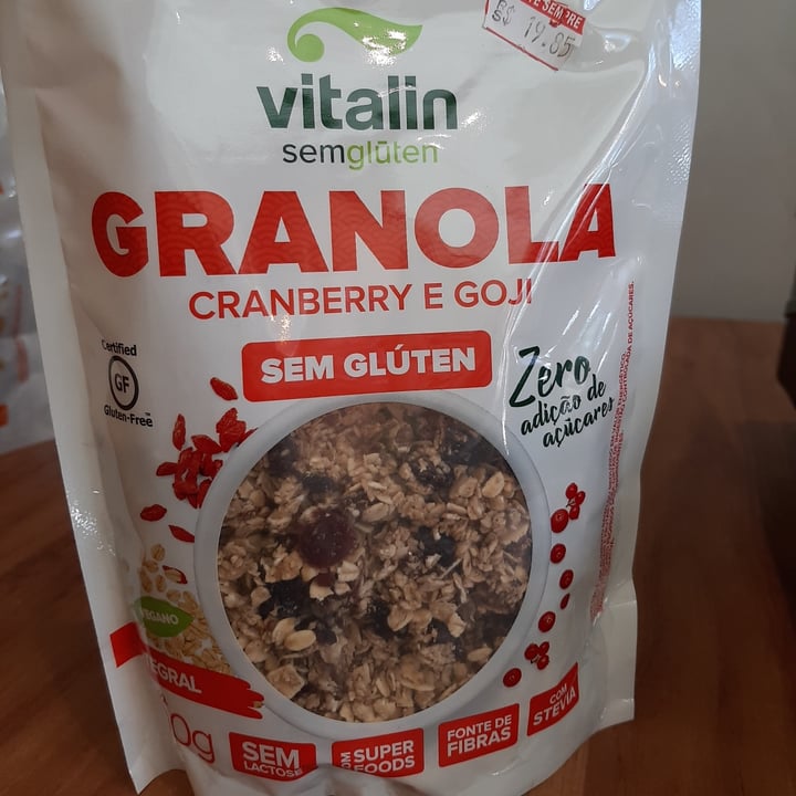 photo of Vitalin granola Granberry E Goji shared by @iaramachado on  02 Aug 2022 - review