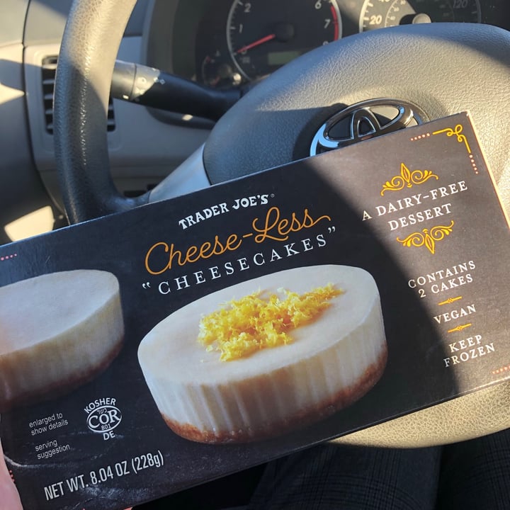 photo of Trader Joe's Cheese-Less Cheesecake shared by @ccouron on  04 Apr 2021 - review