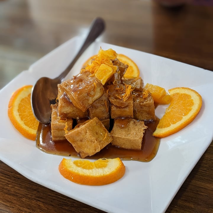 photo of Veggie House Orange Tofu shared by @iszy on  08 Oct 2022 - review