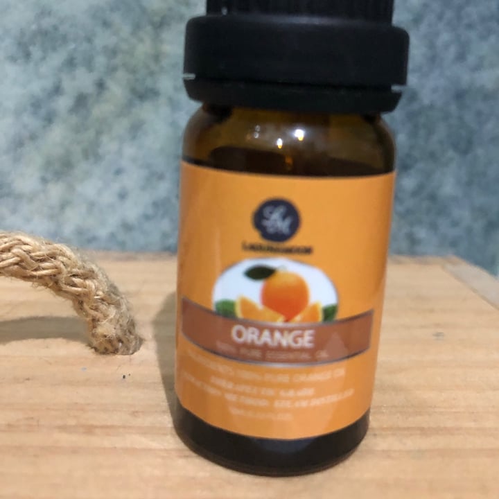photo of Laguna Moon Aceite esencial de naranja shared by @athena8 on  21 Aug 2020 - review