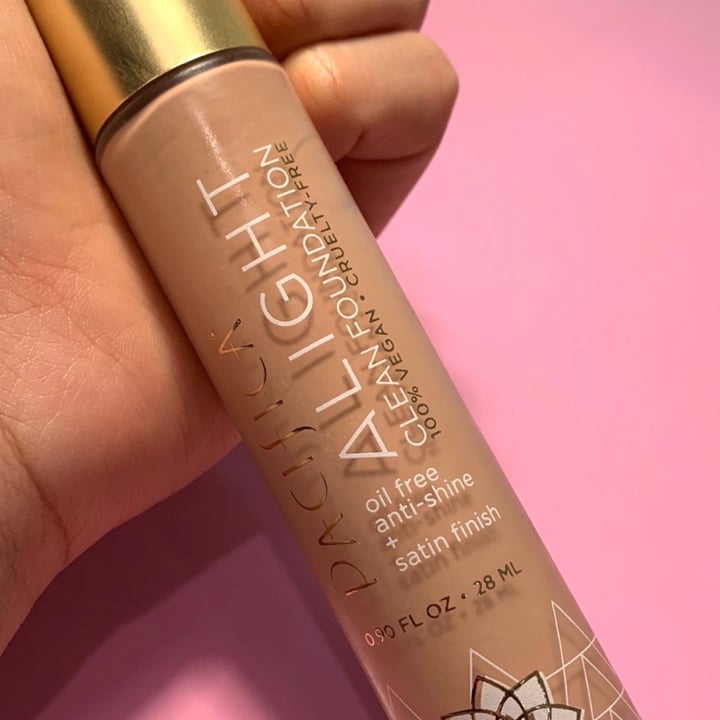 photo of Pacifica Pacifica Alight Clean Foundation shared by @nihakona on  26 Aug 2020 - review