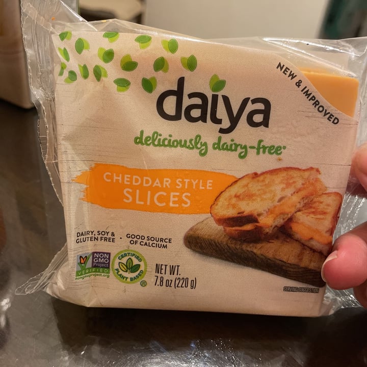 photo of Daiya Cheddar Style Slices shared by @dianisms on  16 Sep 2021 - review
