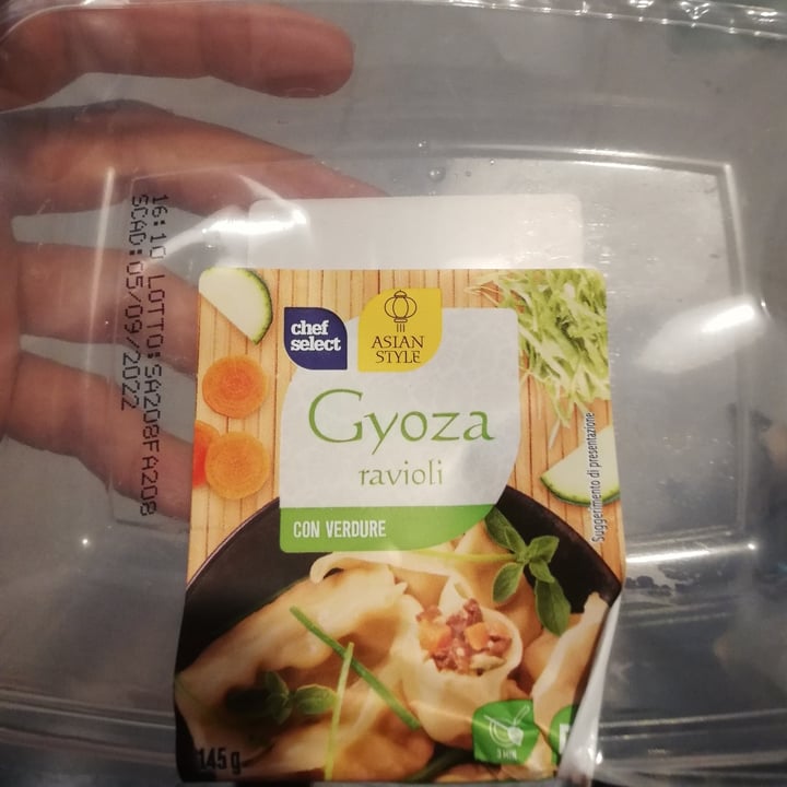 review photo of asian style Gyoza di Verdure shared by @helello on 23 Aug 2022 - review
