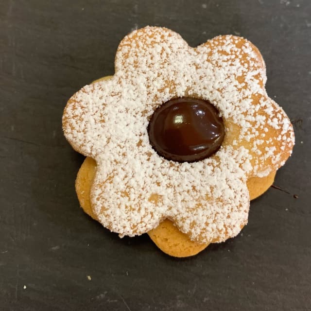 Photo of the dish “Occhio di bue con cioccolata alla nocciola”
