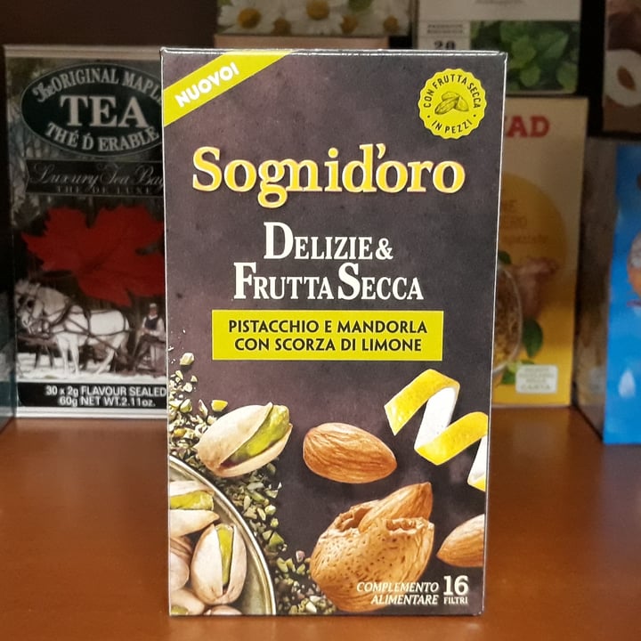 photo of Sognid'oro Delizie di frutta secca - pistacchio e mandorle con scorza di limone shared by @lasse801 on  08 Oct 2022 - review