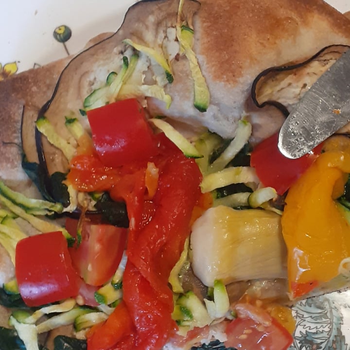 photo of La Casetta Del Gad Pizza vegetariana senza formaggi shared by @iosonoedgavd on  05 Jul 2022 - review