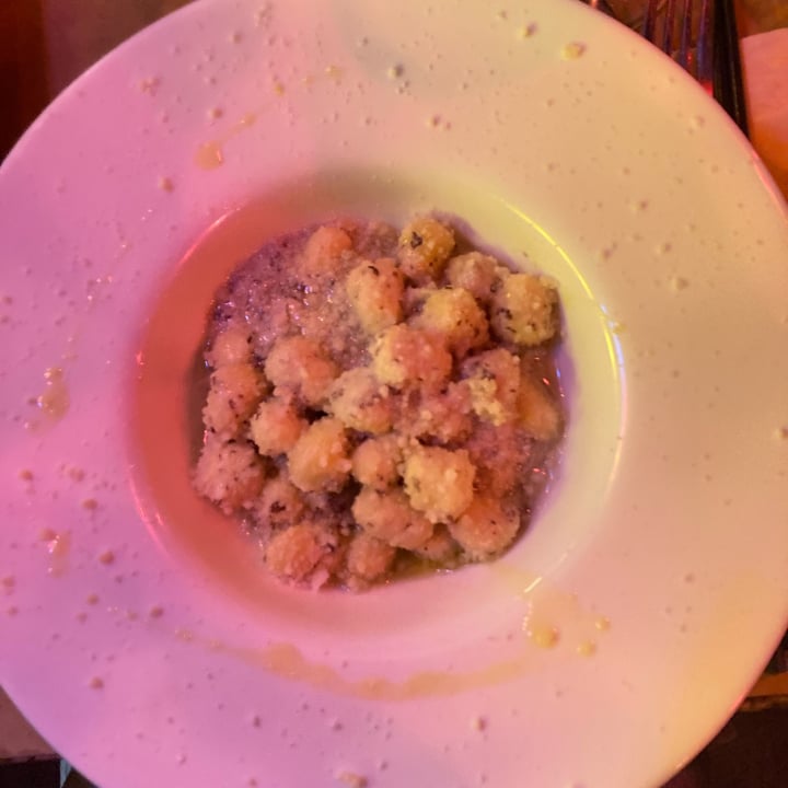 photo of In Gattaia. Bistro' Gnocchi al tartufo shared by @grace7 on  08 Jan 2022 - review