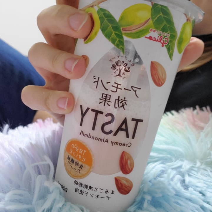 review photo of Glico Tasty Creamy Almond Milk shared by @pwhippery on 07 Oct 2020 - review