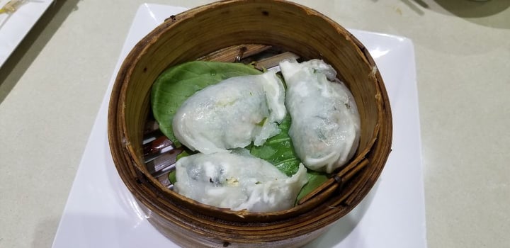 photo of Loving Hut Mushroom and vegetable dumplings shared by @cassbananana on  16 Jul 2019 - review