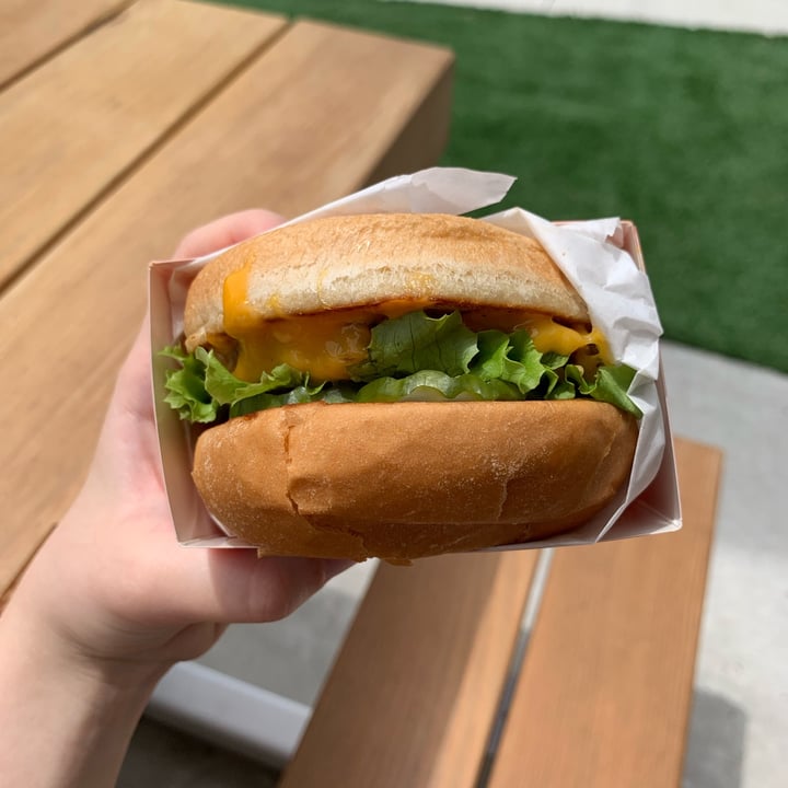 photo of Plantees Single Burger shared by @zanderzuku on  22 May 2022 - review