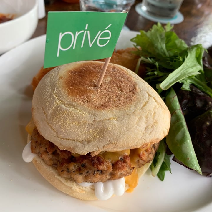 photo of Privé CHIJMES Prive Sausage Muffin shared by @kiyomi on  19 Jan 2021 - review