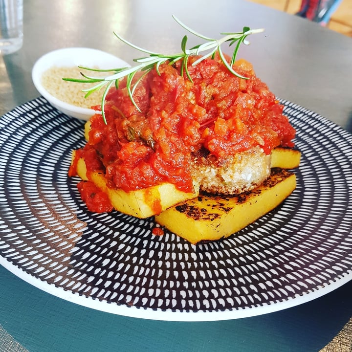 photo of Olivia's Pantry Meatballs and polenta shared by @vegan-vixen on  12 May 2020 - review