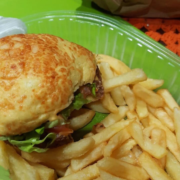 review photo of Turin Burger & Beer hamburguesa notco shared by @meluwu on 19 Sep 2022 - review