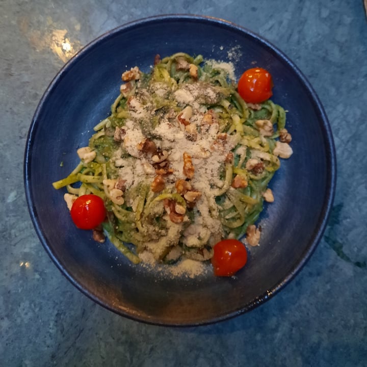 photo of The Green Affair - Chiado Pesto Linguine with Cherry Tomatoes shared by @joanarebelomorais on  19 Jul 2021 - review