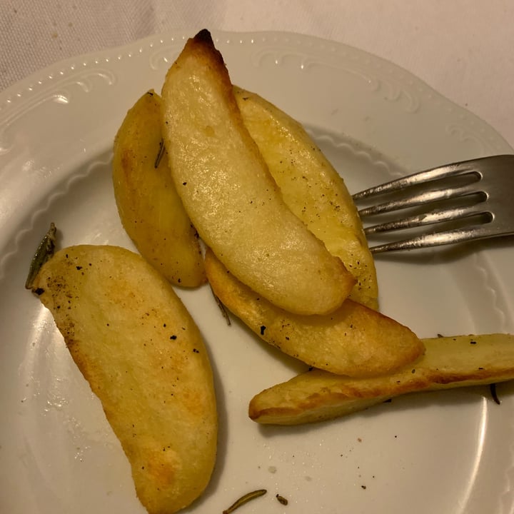 review photo of La Trattoria del Leone' di Lucarini Mauro Patate al forno shared by @chyaralodrini on 14 Apr 2022 - review