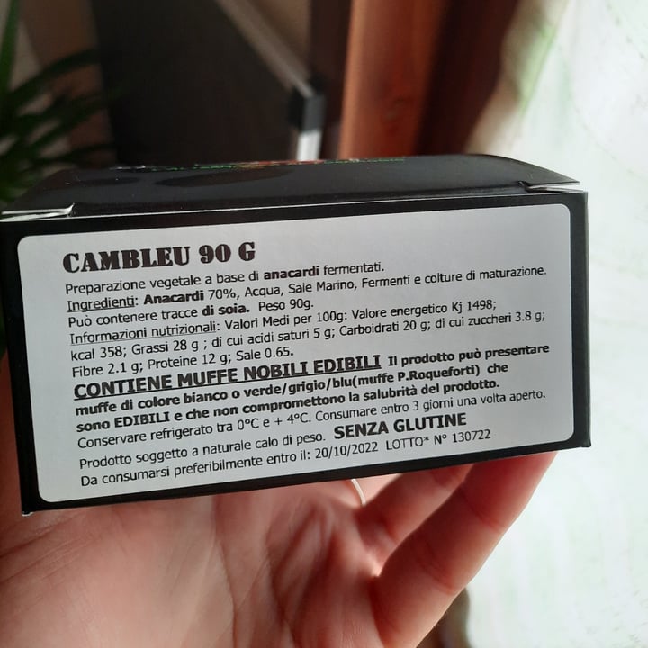 photo of Il CashewFicio Camblue shared by @biotwins on  15 Sep 2022 - review