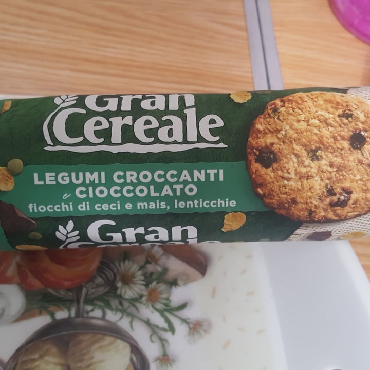 photo of Gran Cereale Biscotti legumi croccanti e cioccolato shared by @menoz on  11 Apr 2022 - review