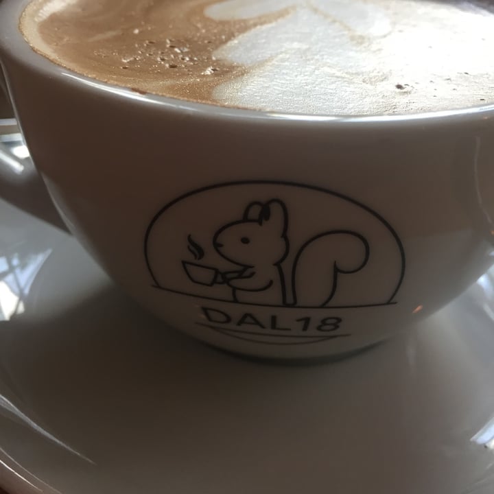 photo of Emmi's Kitchen Glockenbachviertel Cappuccino With Oat Milk shared by @alwaysellerbrock on  11 Nov 2021 - review