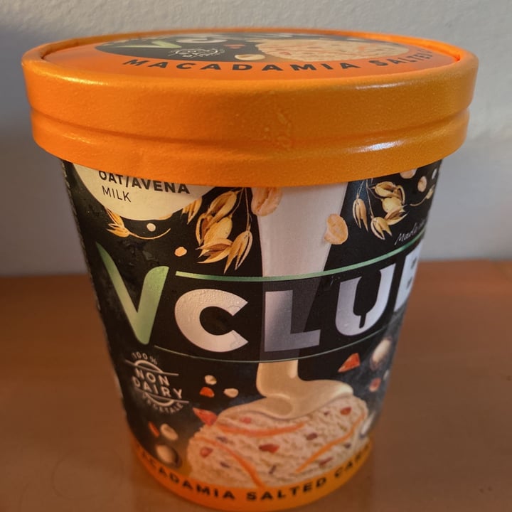 photo of VClub Macadamia Salted Caramel shared by @aerdna6 on  18 Apr 2021 - review