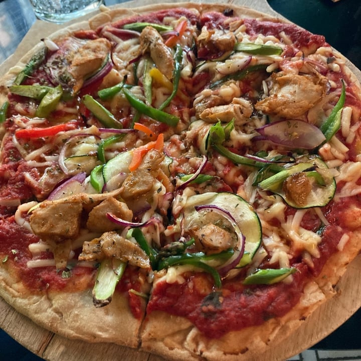 photo of Wild Food Pizza mediterránea shared by @veganwildce on  26 Nov 2021 - review