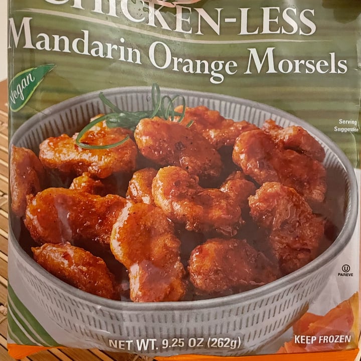 photo of Trader Joe's Chicken-less Mandarin Orange Morsels shared by @angelagaitan on  30 Dec 2021 - review