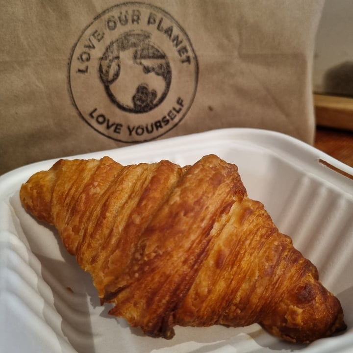 review photo of WTF Plant? Croissant shared by @carmz on 14 Nov 2022 - review