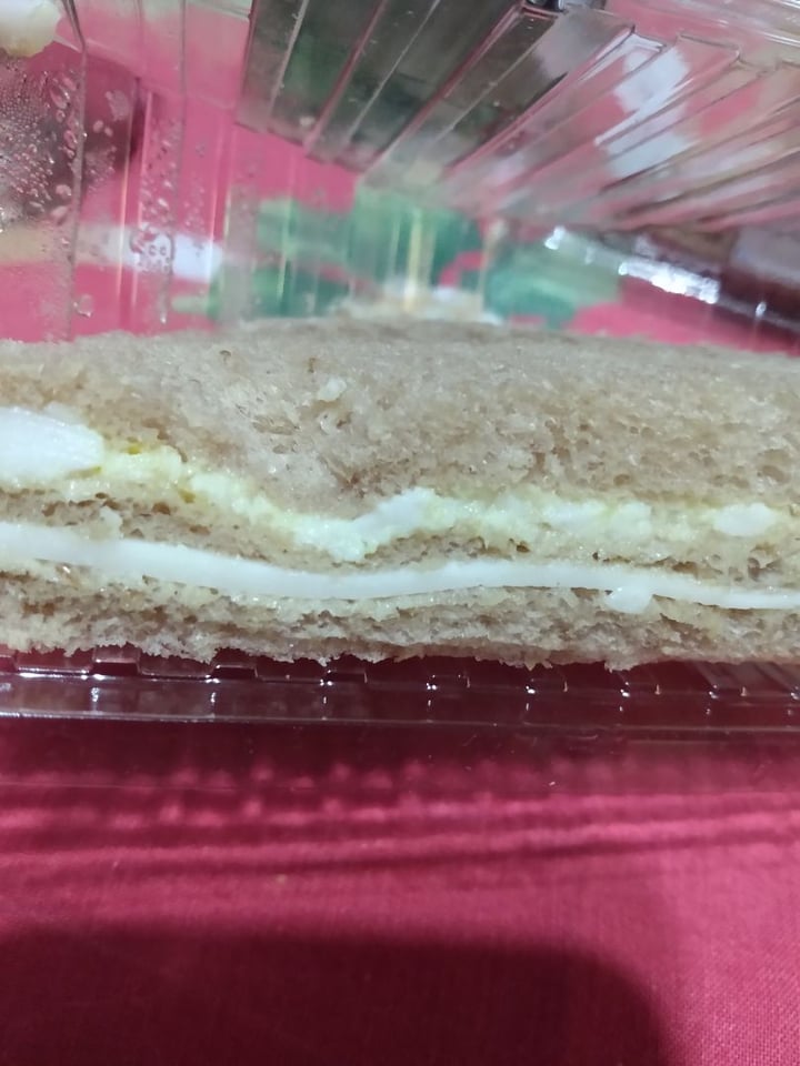 photo of Veganya Sandwich de Miga Revuelto y Queso shared by @avocadoxtoast on  30 Dec 2019 - review